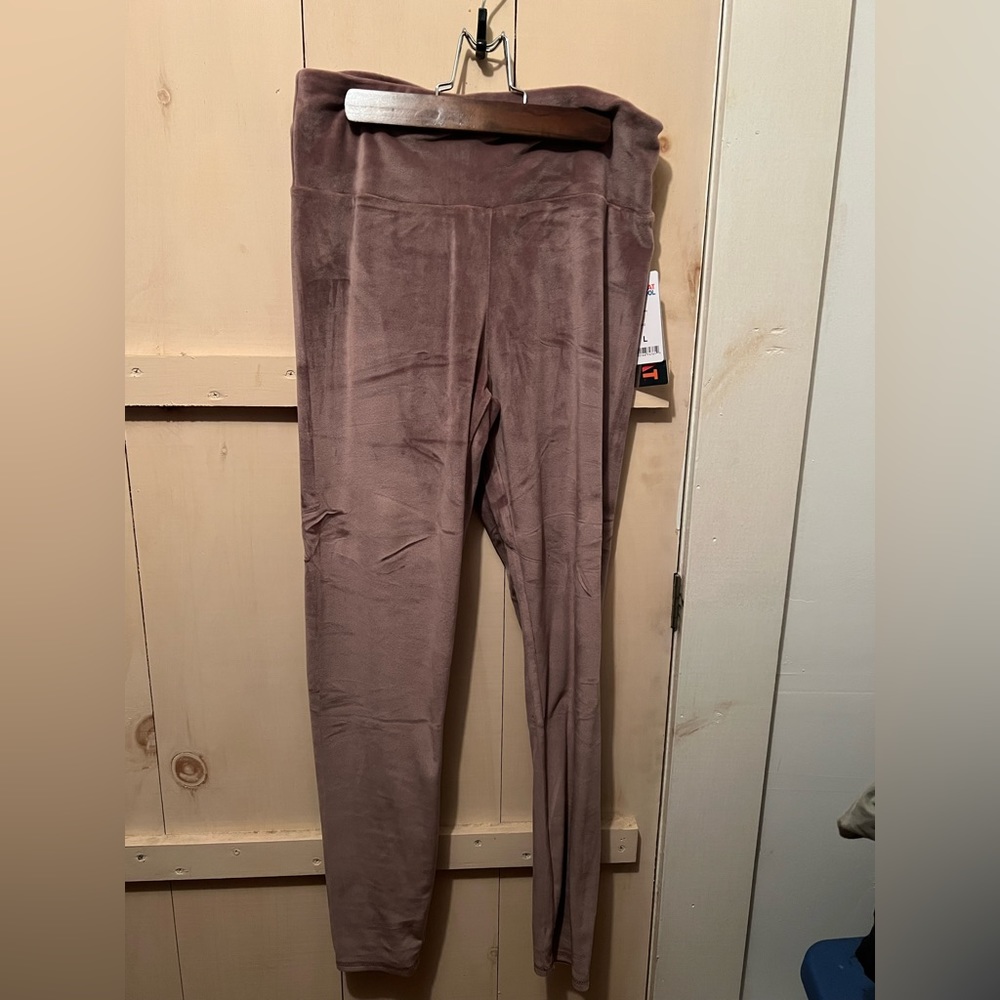 32 High waisted velour leggings